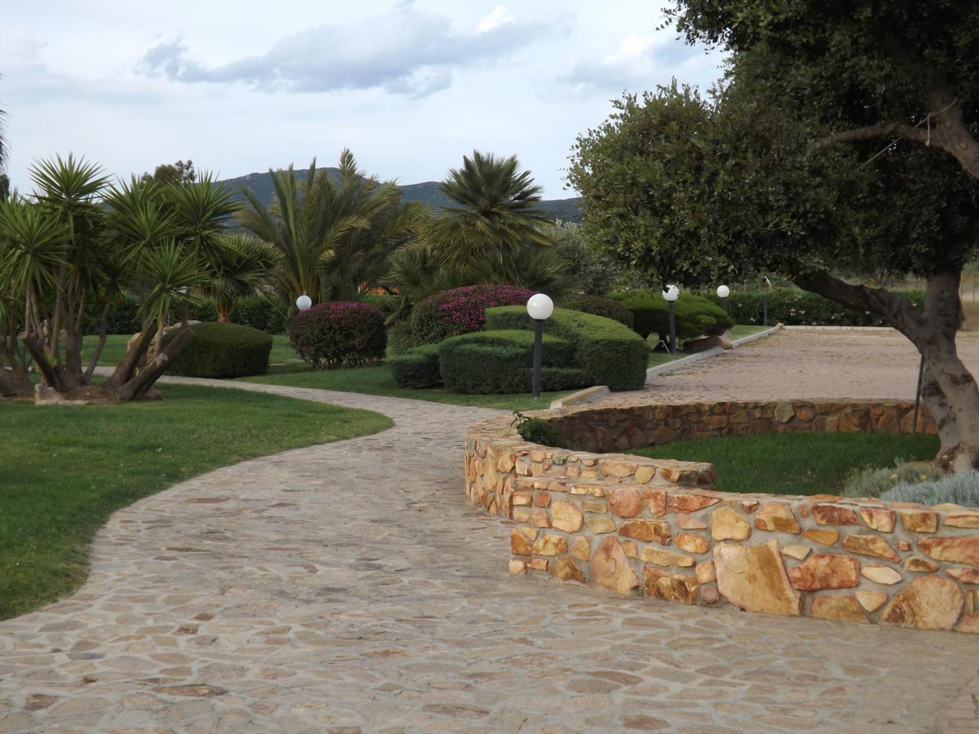 Le Anfore Hotel Villasimius Exterior photo