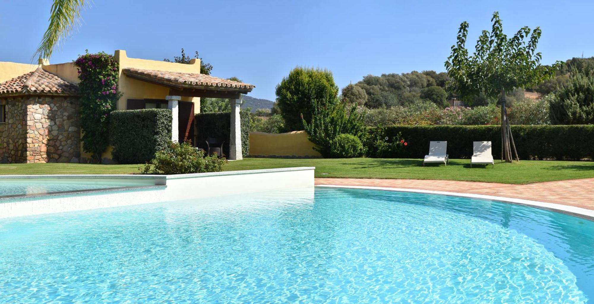 Le Anfore Hotel Villasimius Exterior photo